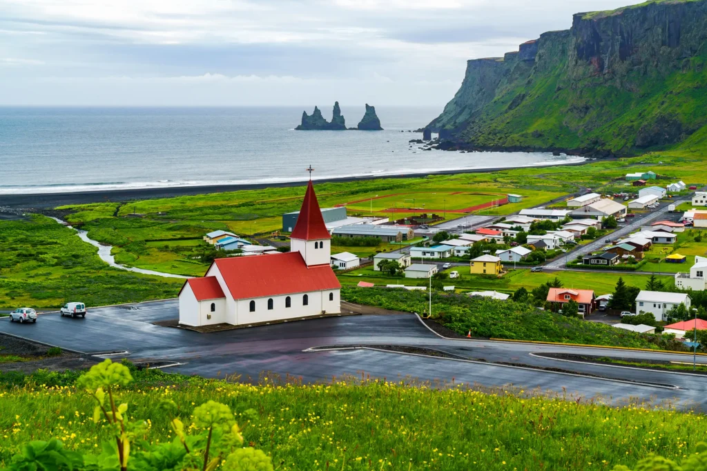 Vík í Mýrdal, black beach
